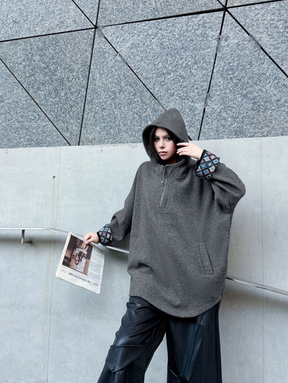 フードエンブロイダリーフリーストップス