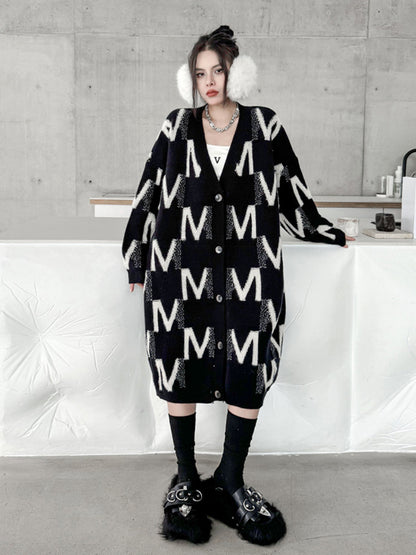 エムパターンロングニットドレス