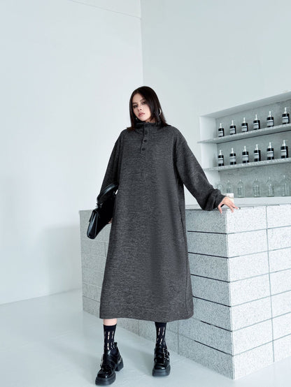 ハイネックボタンロングドレス