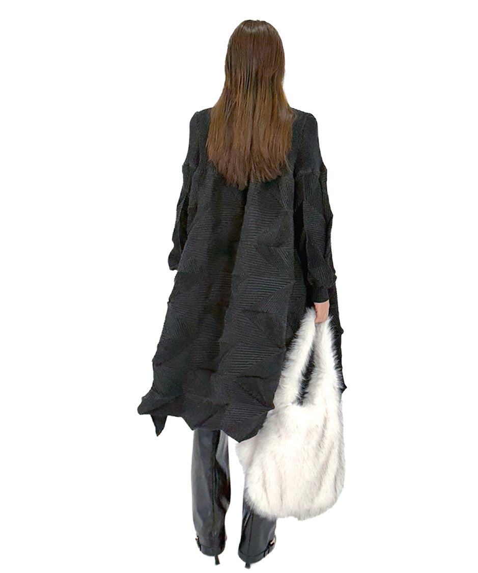 ジオメトリックプレスロングコート