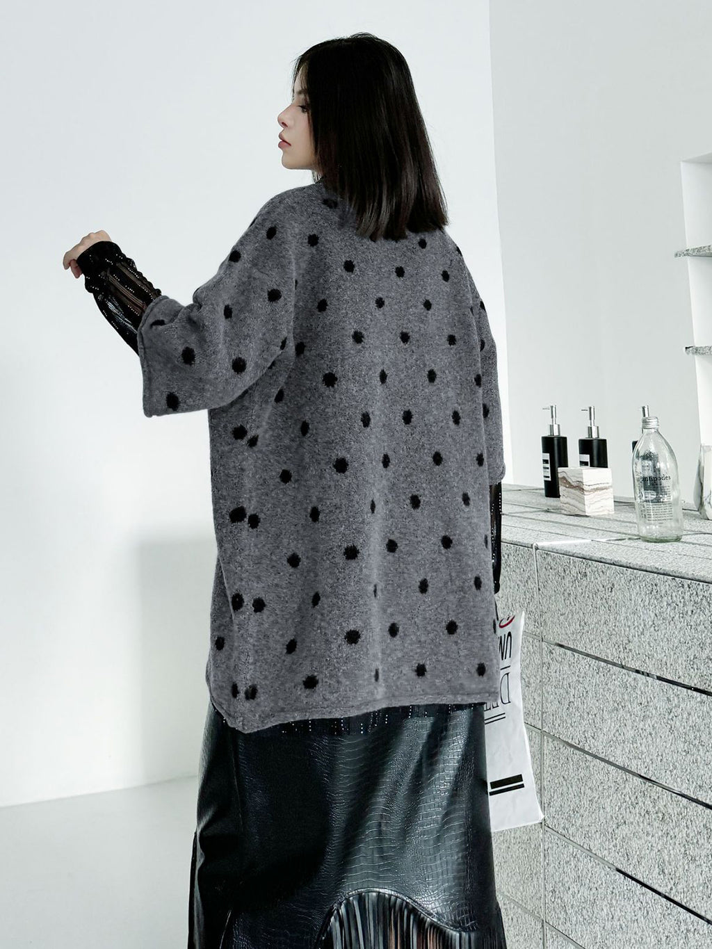 ドットフロッキーニットトップス