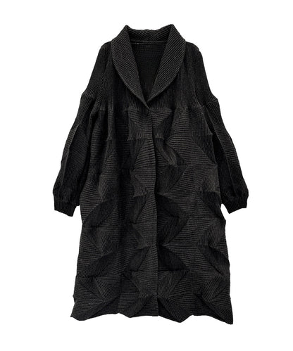 ジオメトリックプレスロングコート