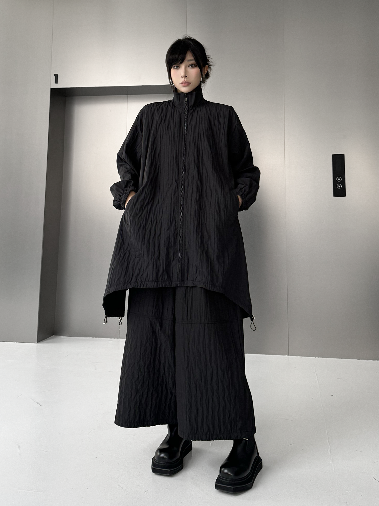 クラッシュテクスチャージップジャケット＆ワイドパンツ