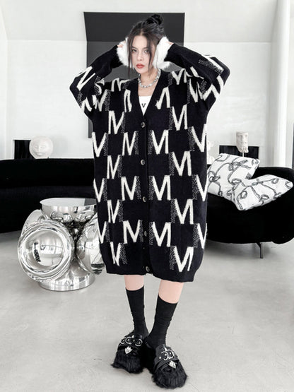 エムパターンロングニットドレス