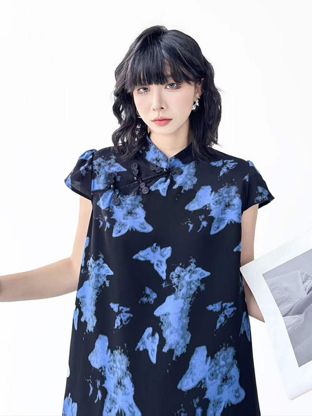 Butterfly pattern top and shorts 