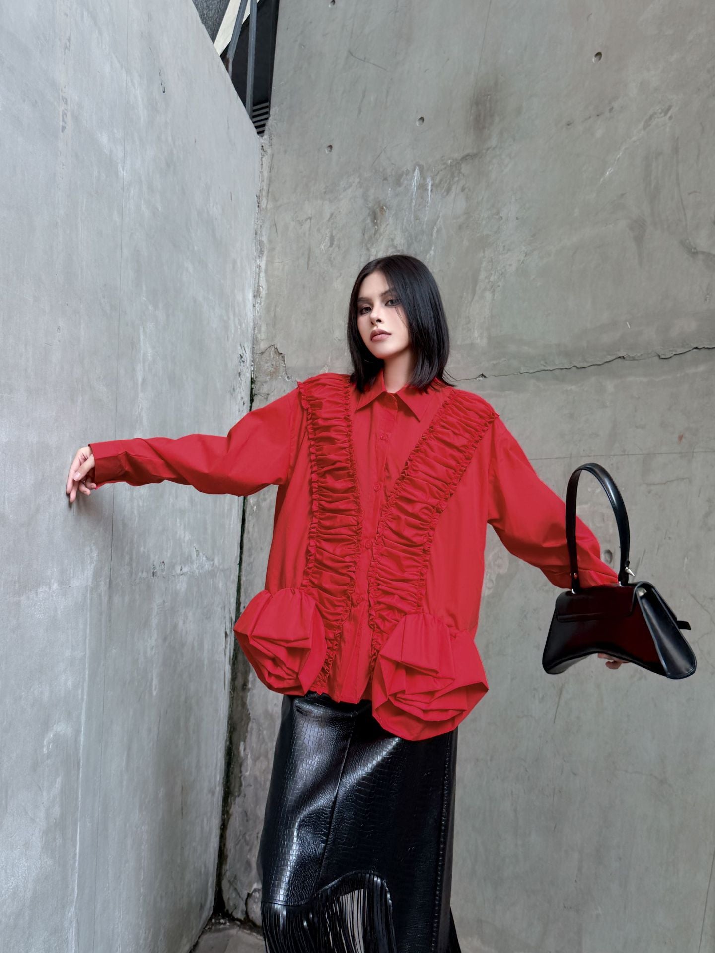 ラッフルペプラムブラウス