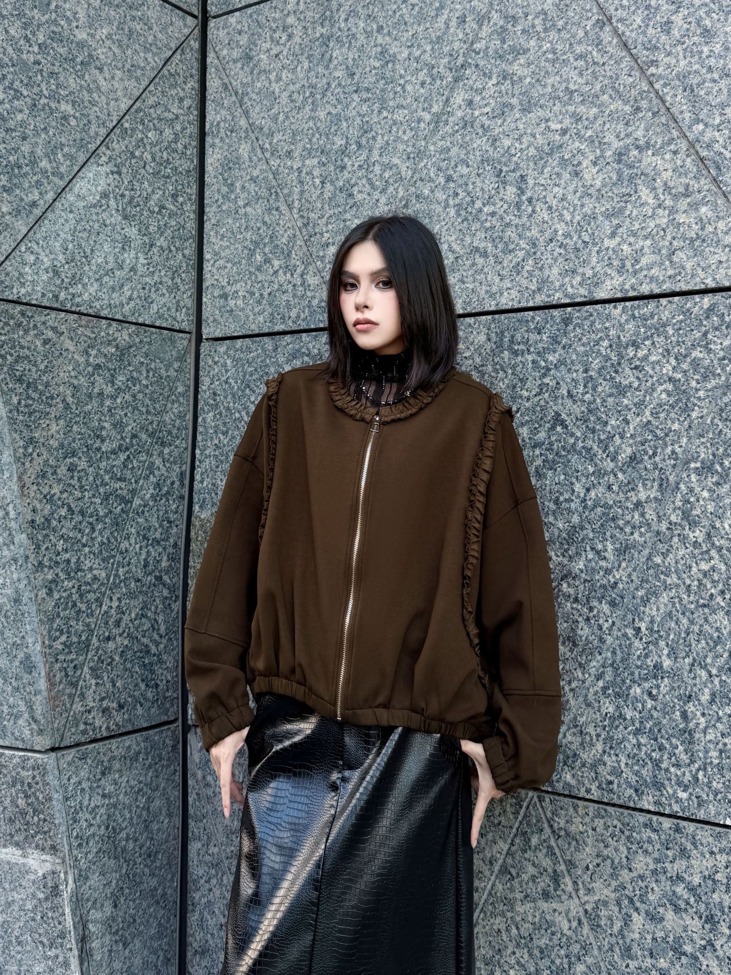 フリルジップアップジャケット