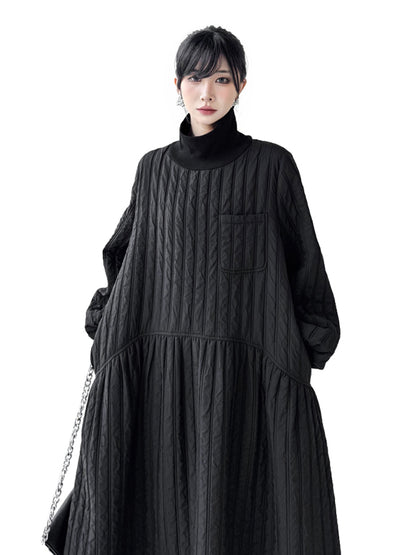 キルティッドハイネックボリュームドレス