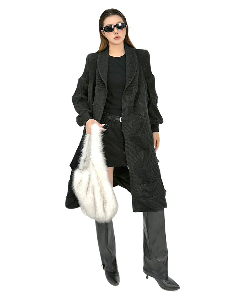 ジオメトリックプレスロングコート