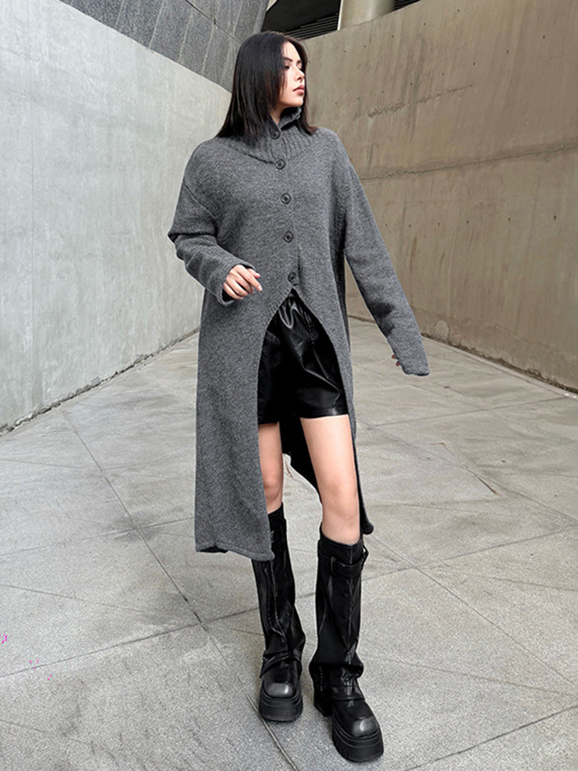 ハイネックフロントスリットニットトップ