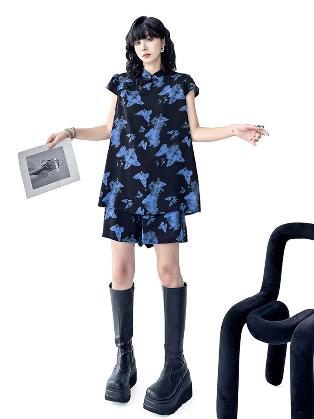 Butterfly pattern top and shorts 