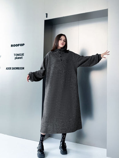 ハイネックボタンロングドレス