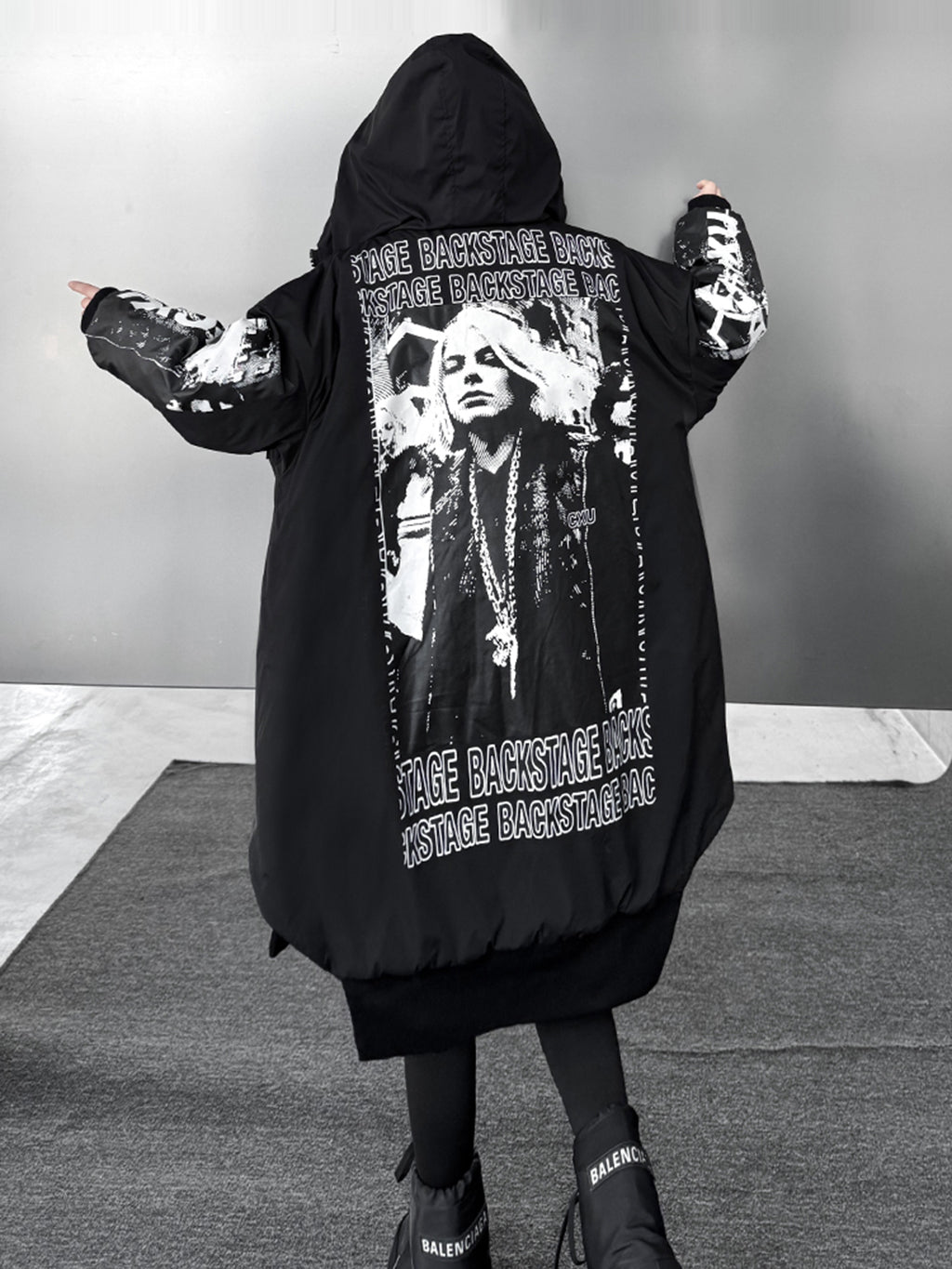 グラフィックスリーブジップジャケット