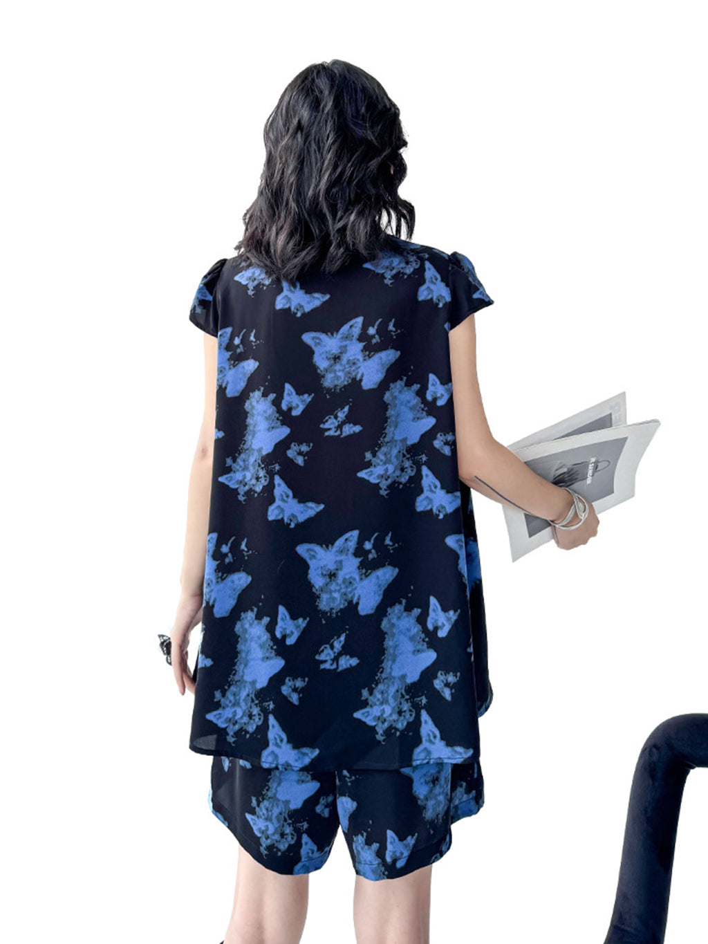 Butterfly pattern top and shorts 