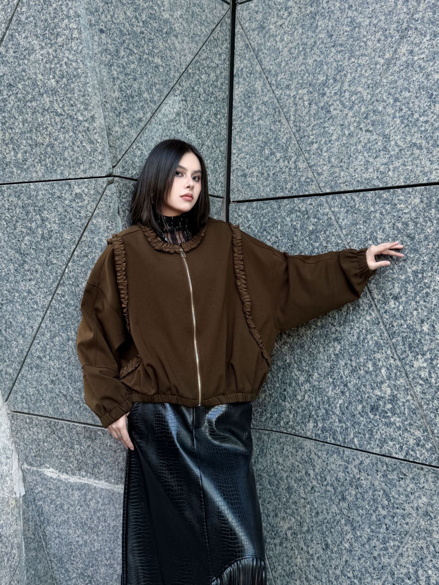 フリルジップアップジャケット