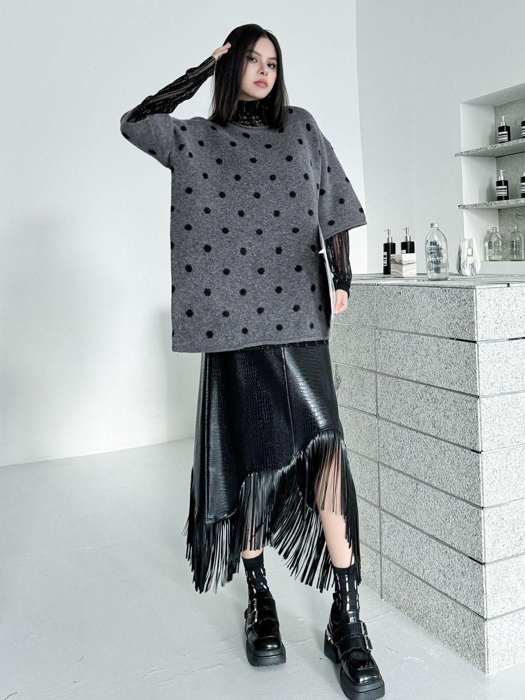 ドットフロッキーニットトップス