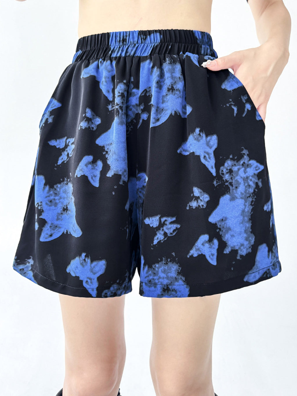Butterfly pattern top and shorts 