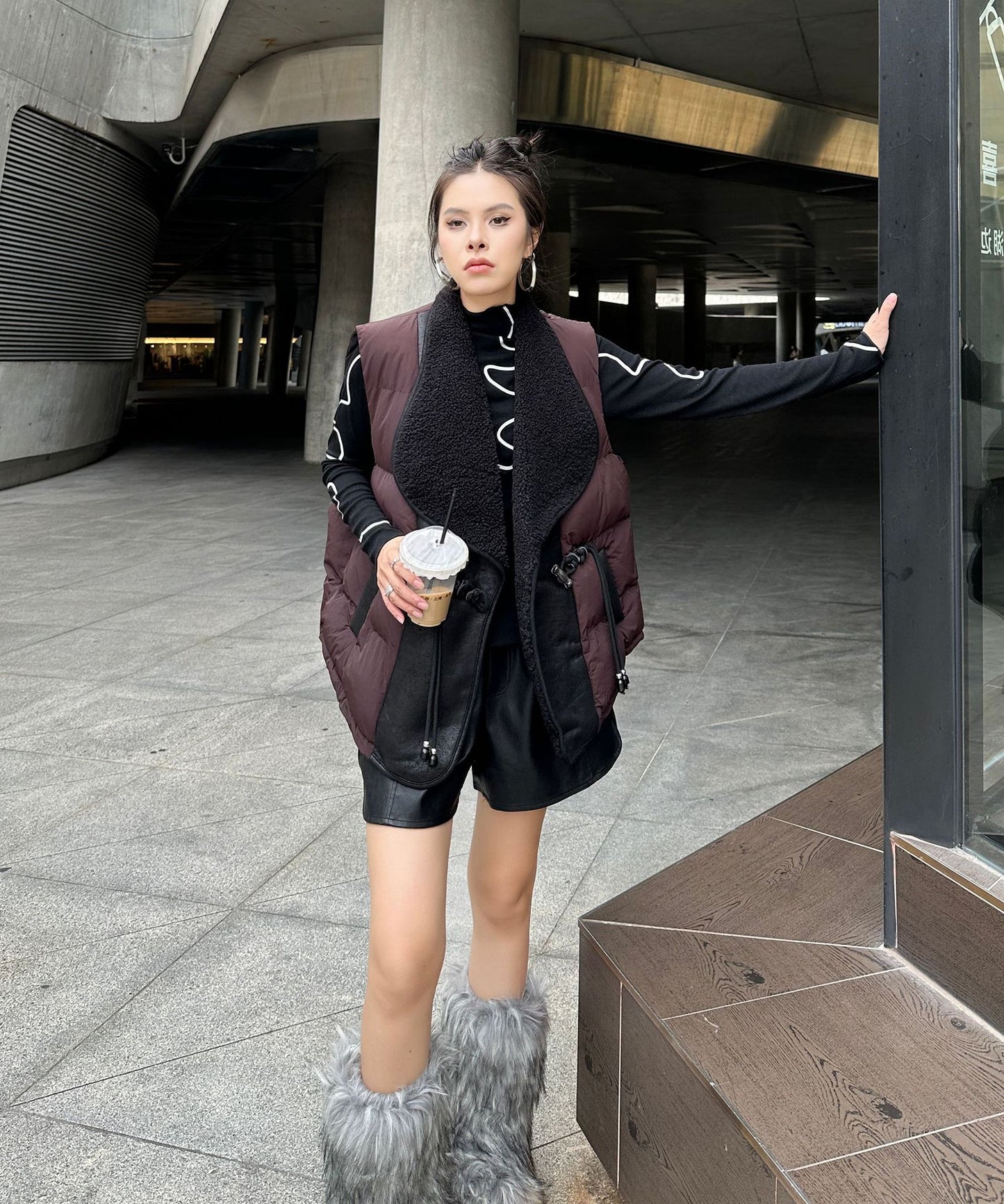 シープカラーブロックダウンベスト