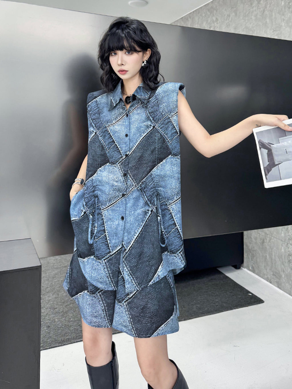 Patchwork sleeveless blouse and shorts 