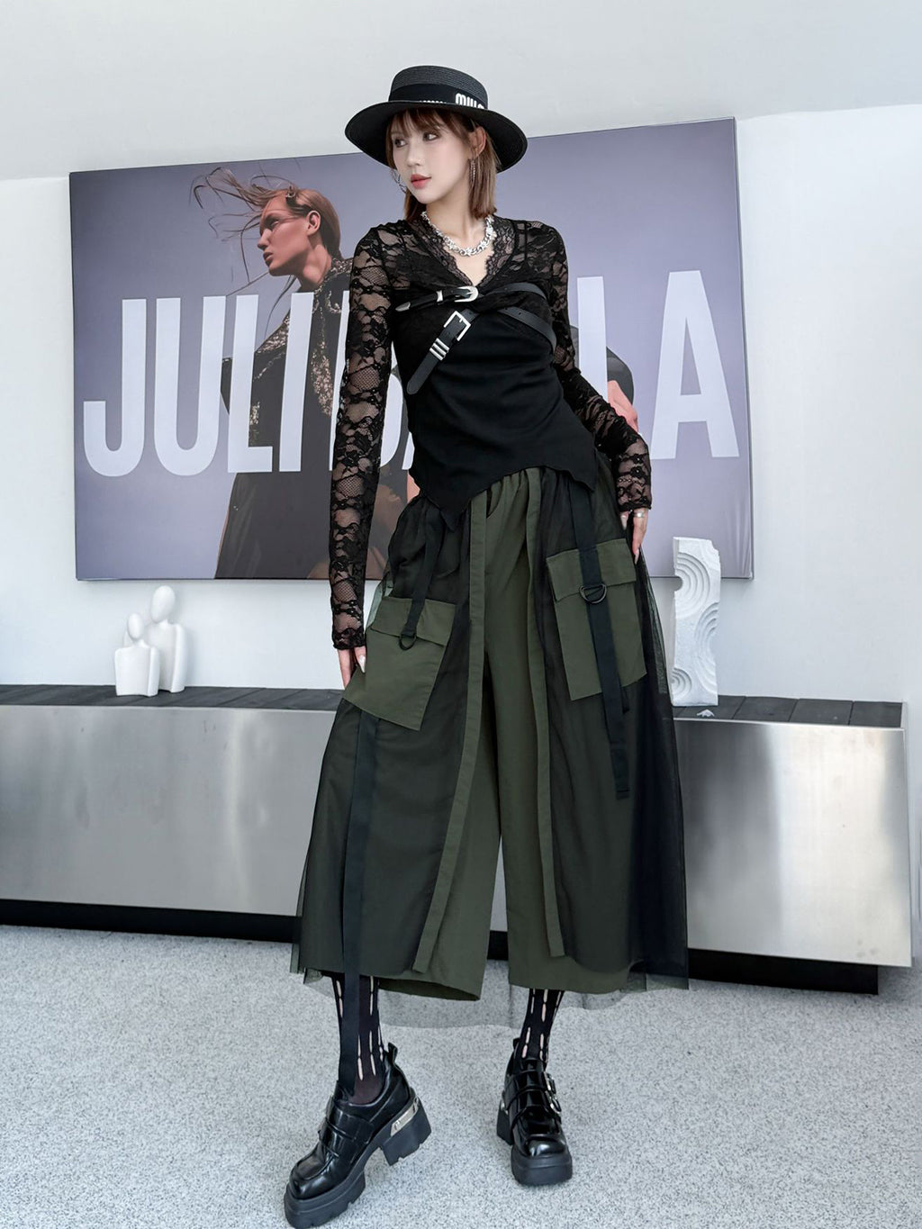 Mesh layered cargo pants 