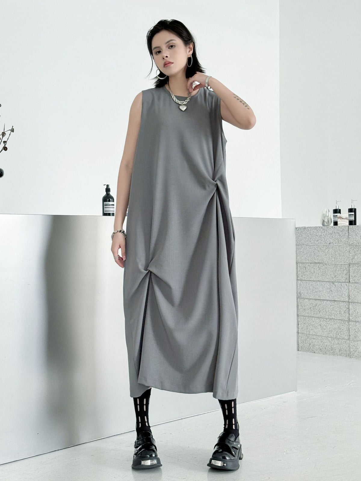 Draped sleeveless dress 