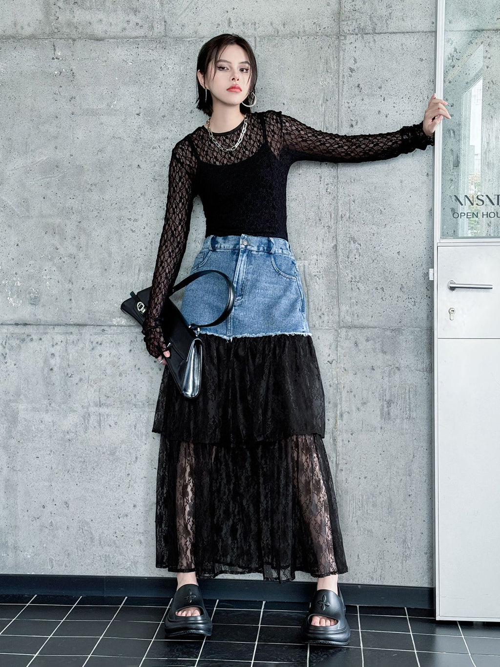 Denim and lace combination skirt 
