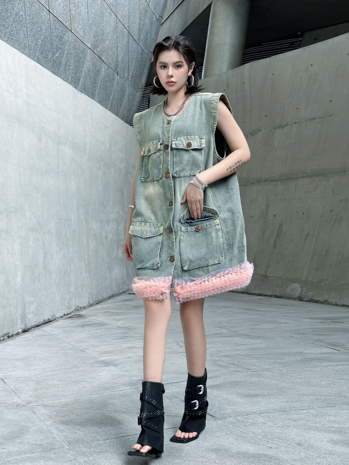 Scarf tie blouse and denim pants series 