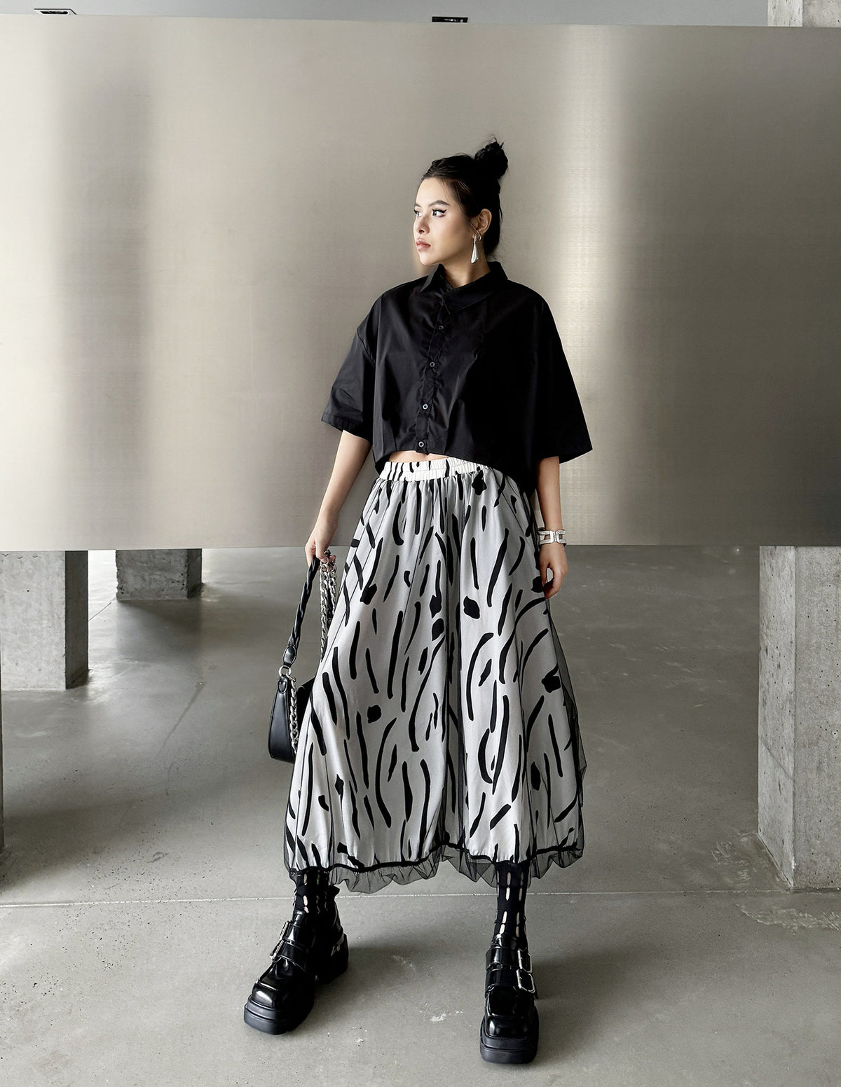 Scarf tie blouse and denim pants series 