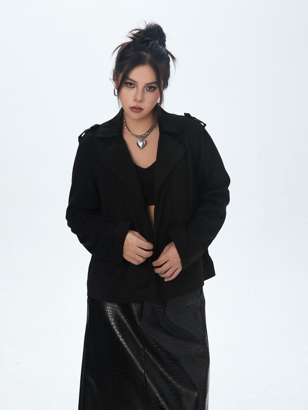 buttonless jacket 