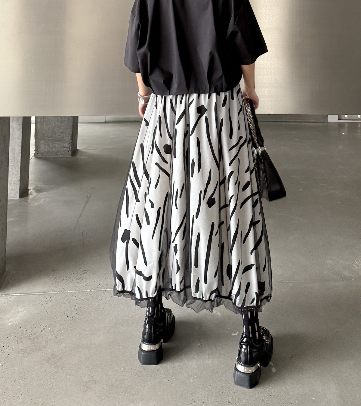 Scarf tie blouse and denim pants series 