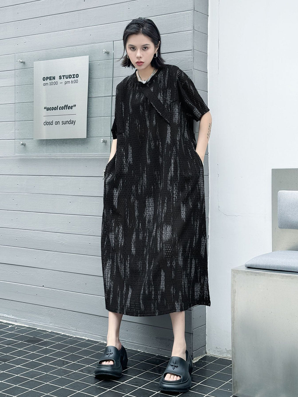 Gradient mesh straight dress 