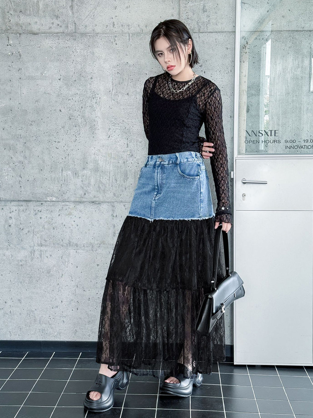 Denim and lace combination skirt 
