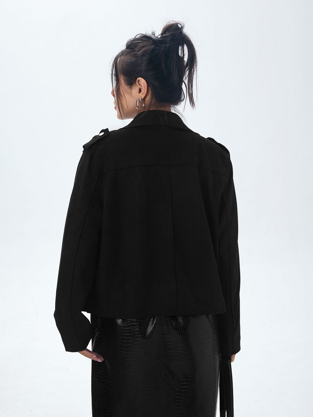 buttonless jacket 
