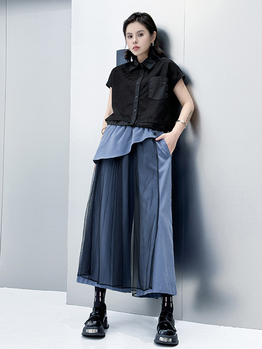 Flower jacquard cropped shirt