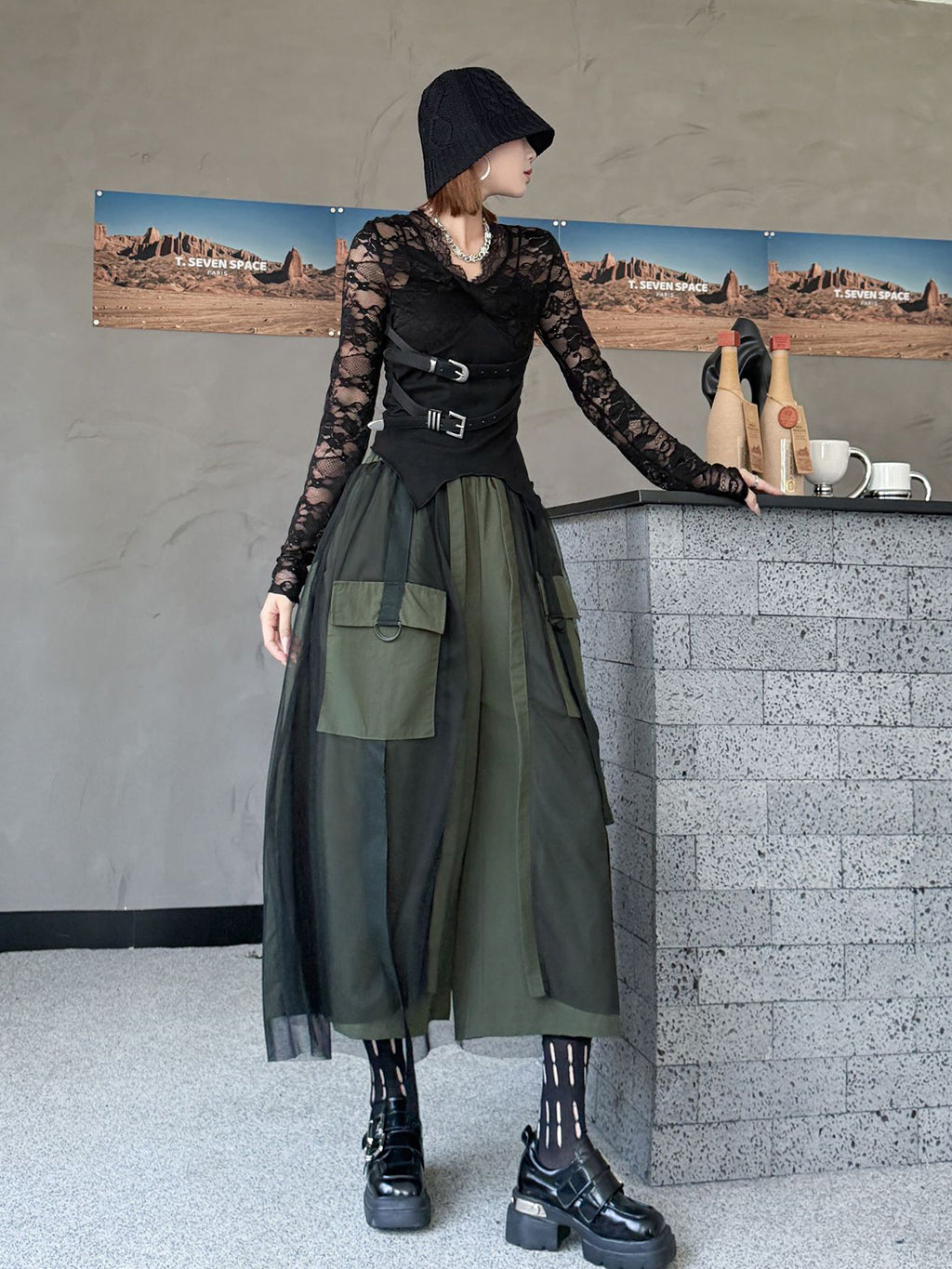 Mesh layered cargo pants 