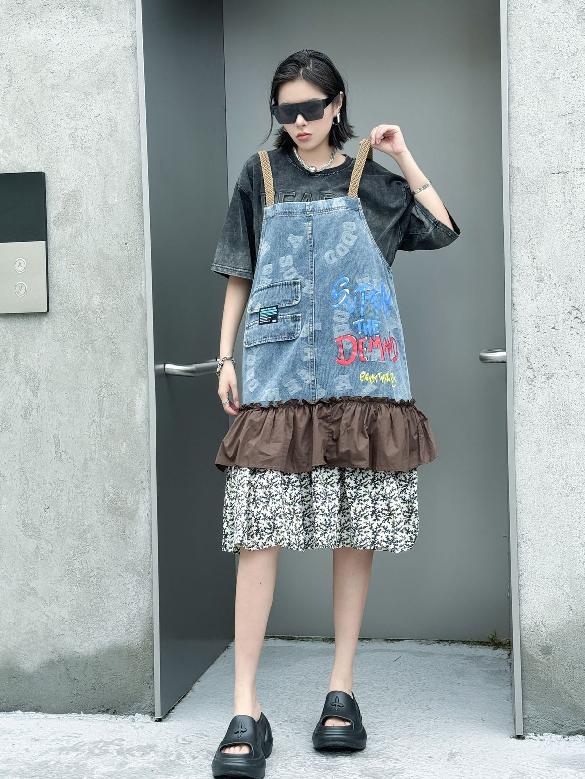 Scarf tie blouse and denim pants series 