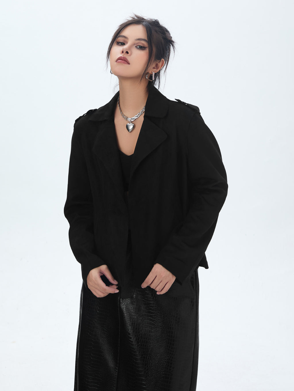 buttonless jacket 