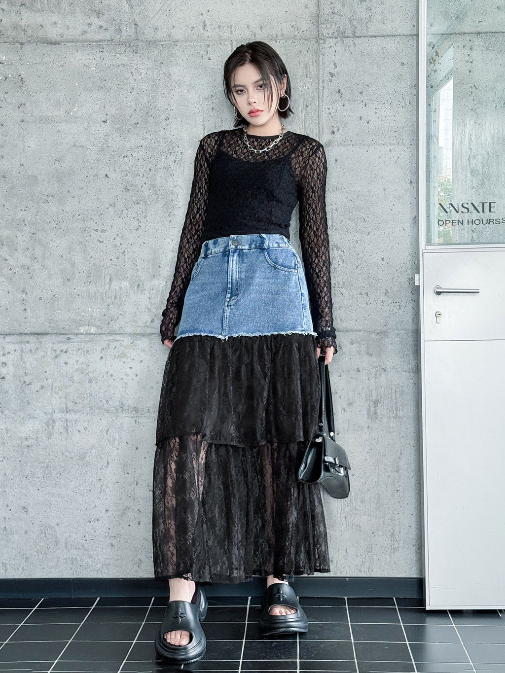 Denim and lace combination skirt 