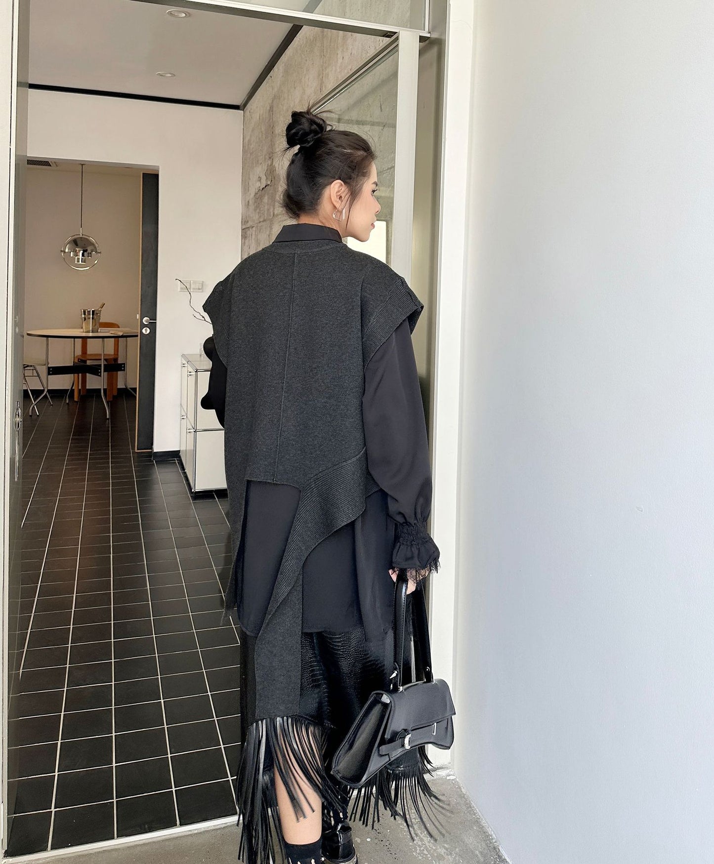 カットディテールドニットベスト