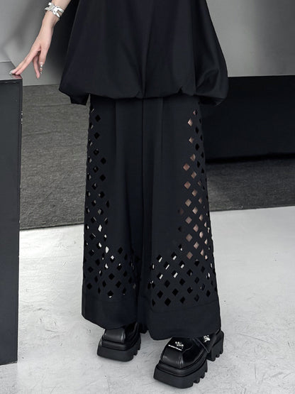 Punched wide pants 