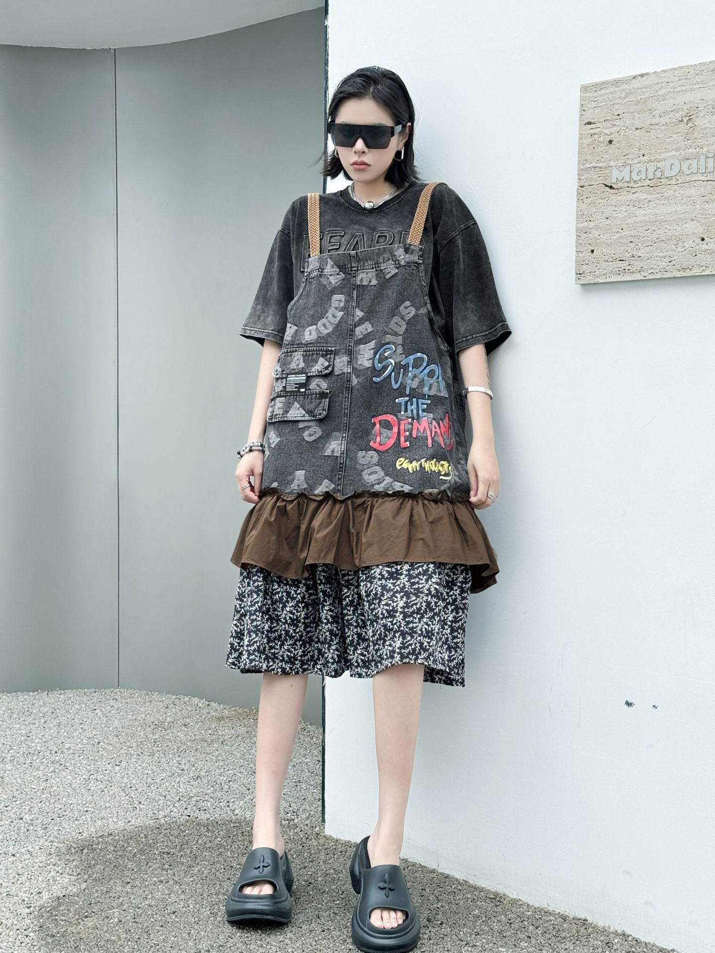 Scarf tie blouse and denim pants series 