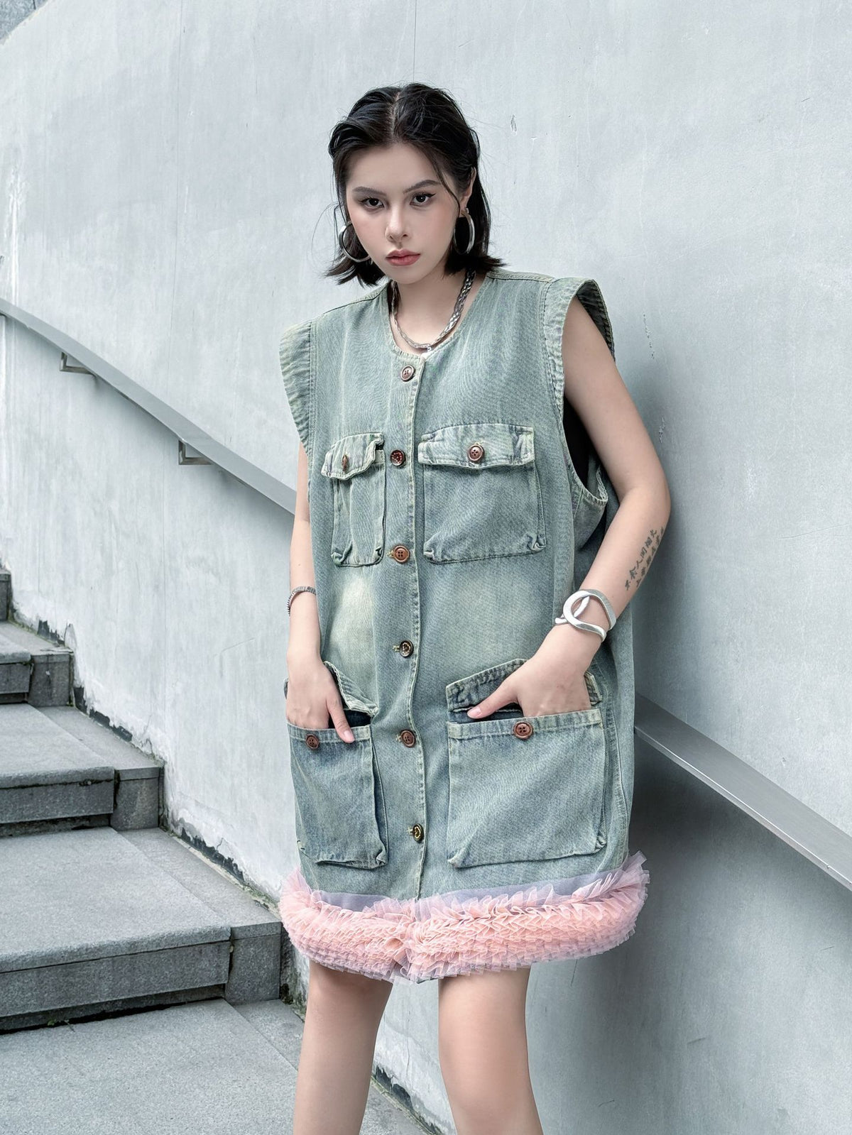 Scarf tie blouse and denim pants series 