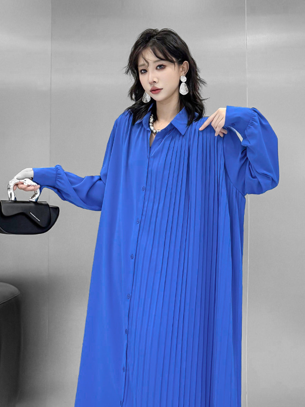 Scarf tie blouse and denim pants series 