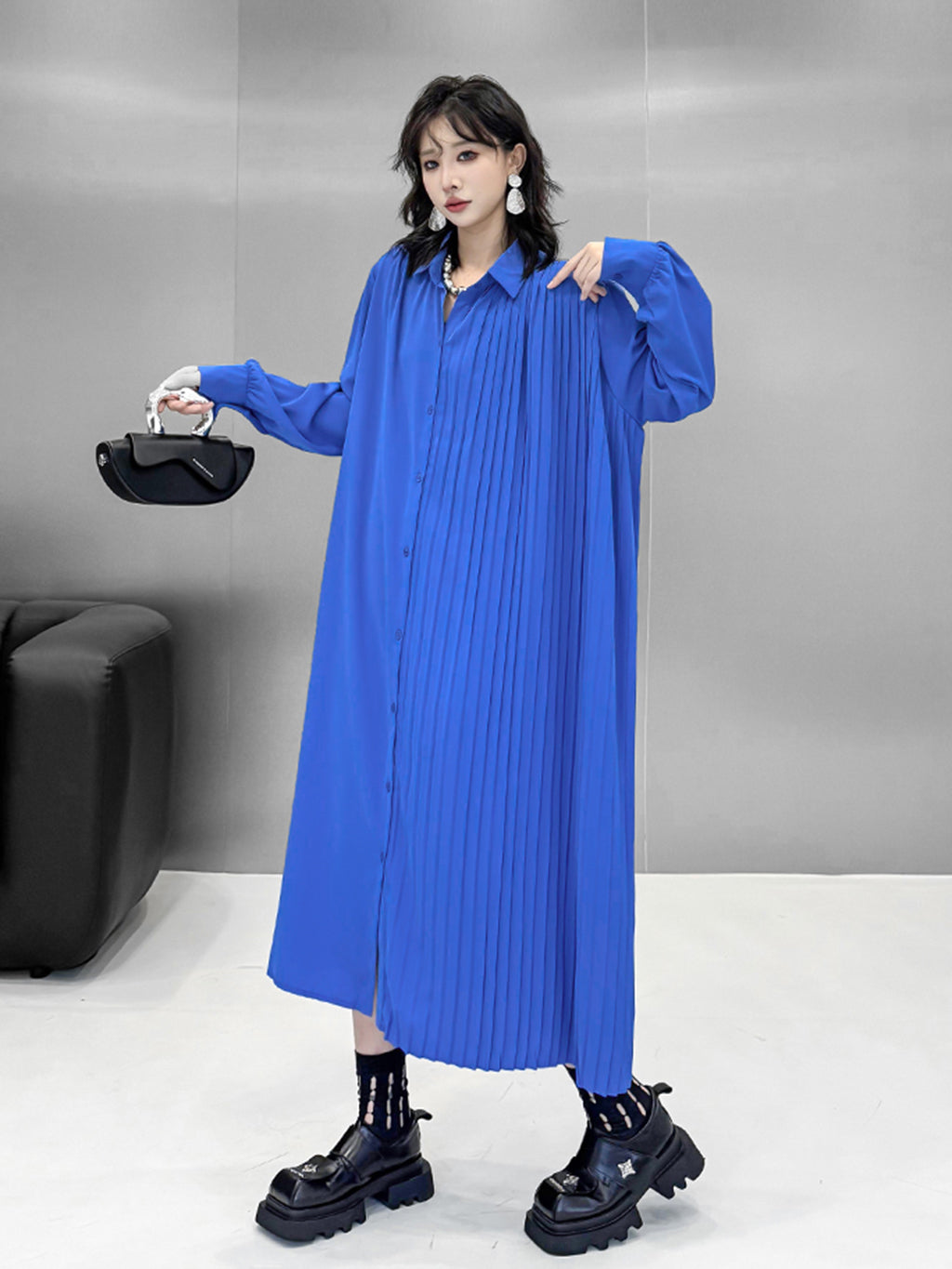 Scarf tie blouse and denim pants series 