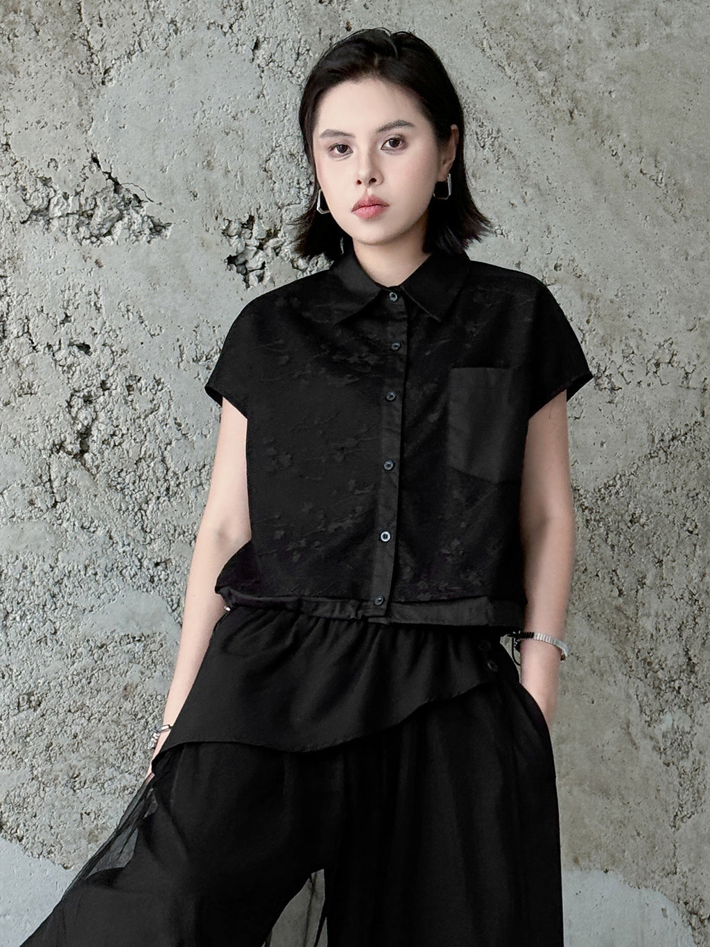 Flower jacquard cropped shirt