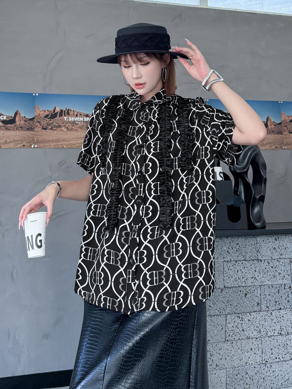Logo pattern ruffle blouse 
