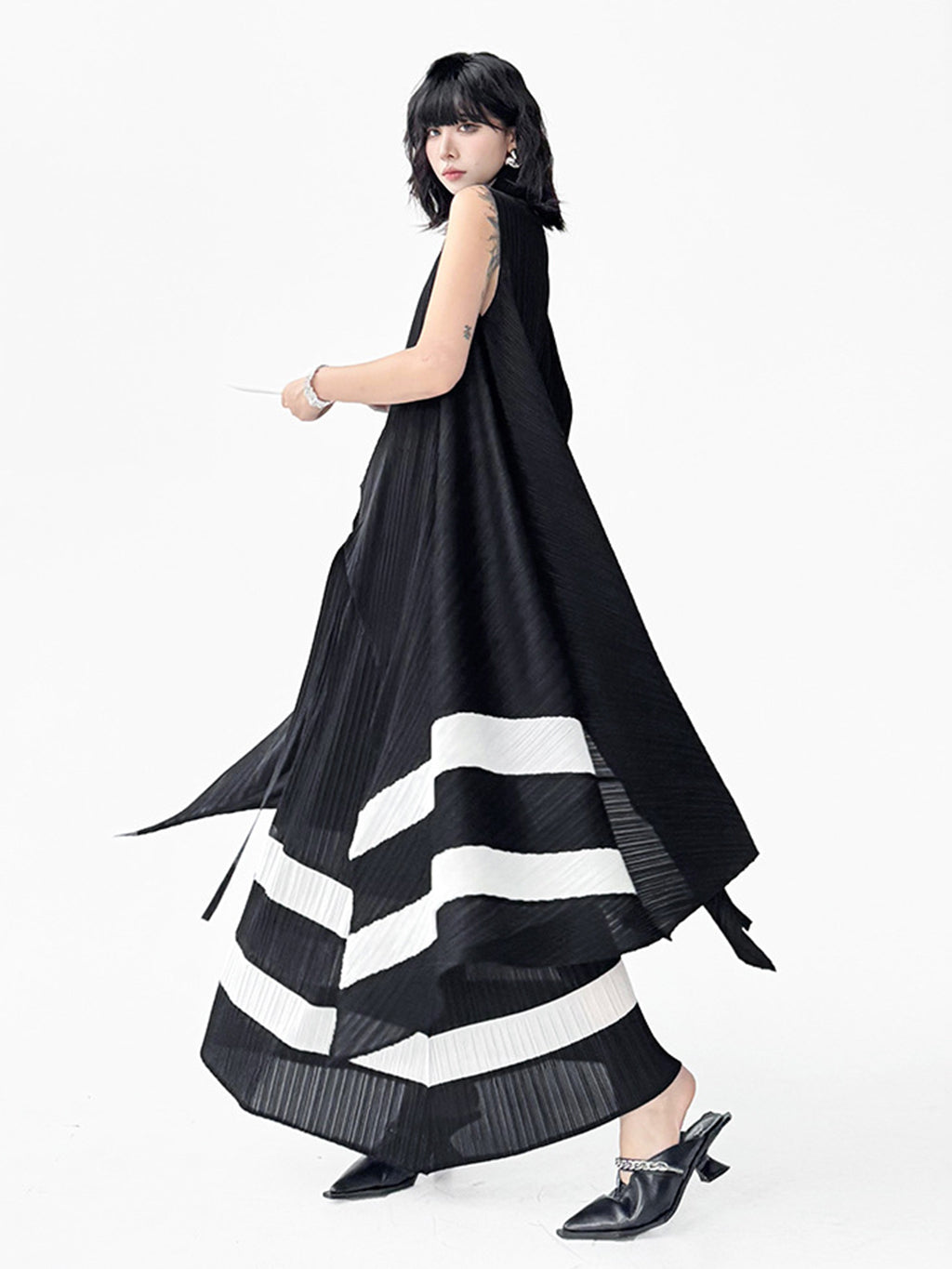 Two-tone pleat set series 