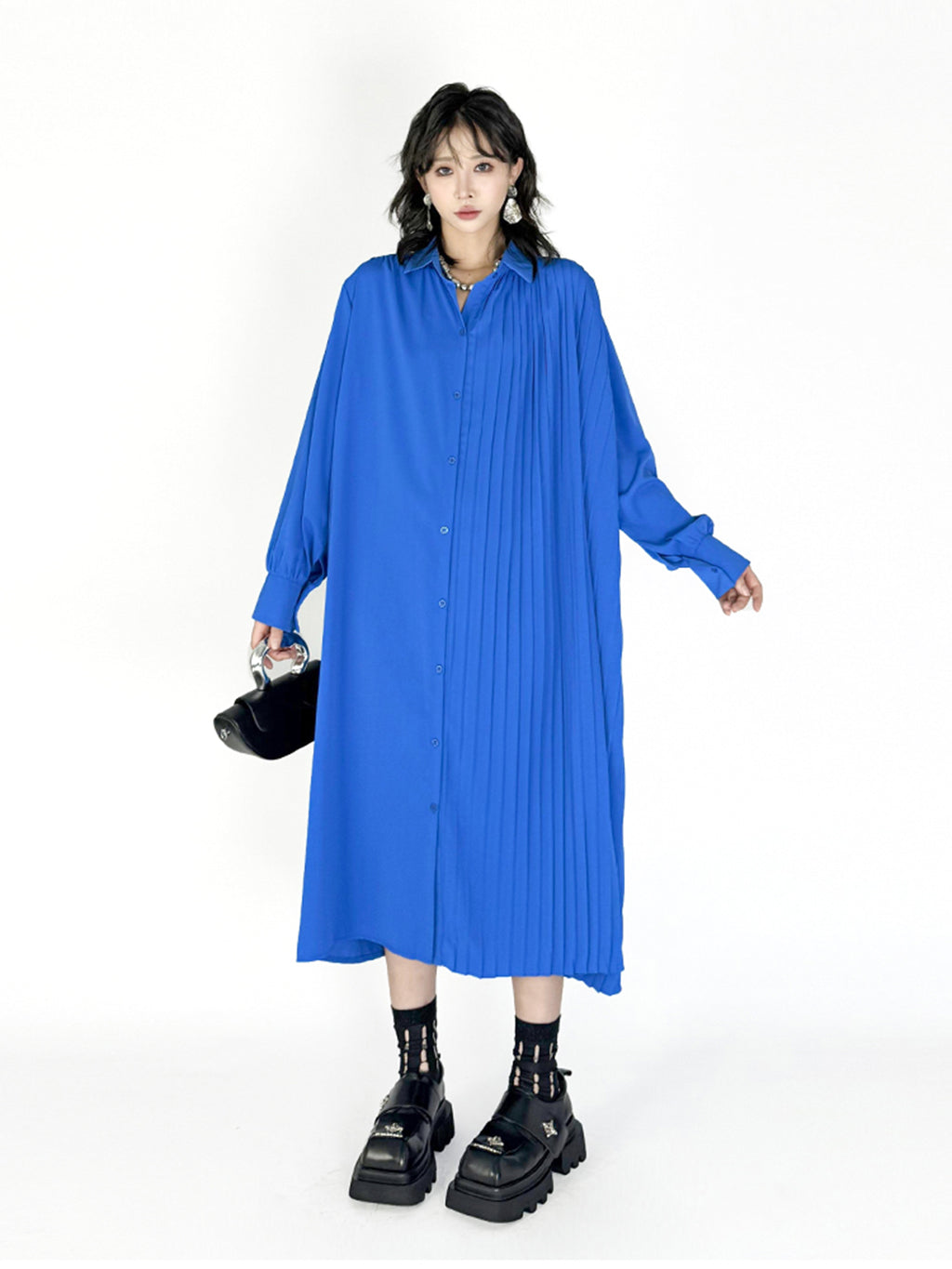 Scarf tie blouse and denim pants series 