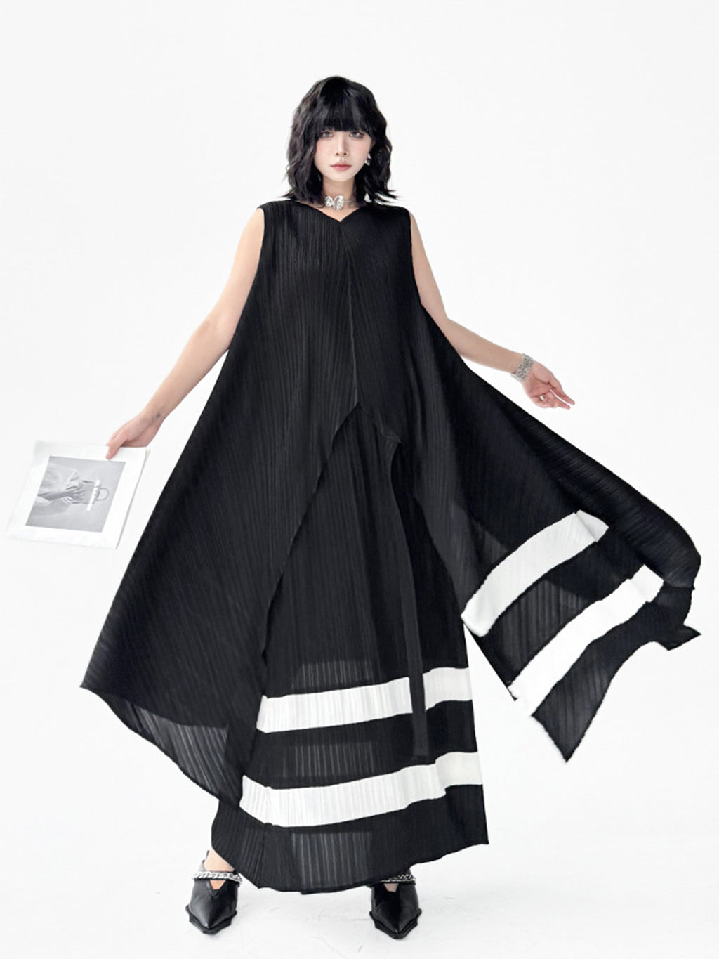 Two-tone pleat set series 