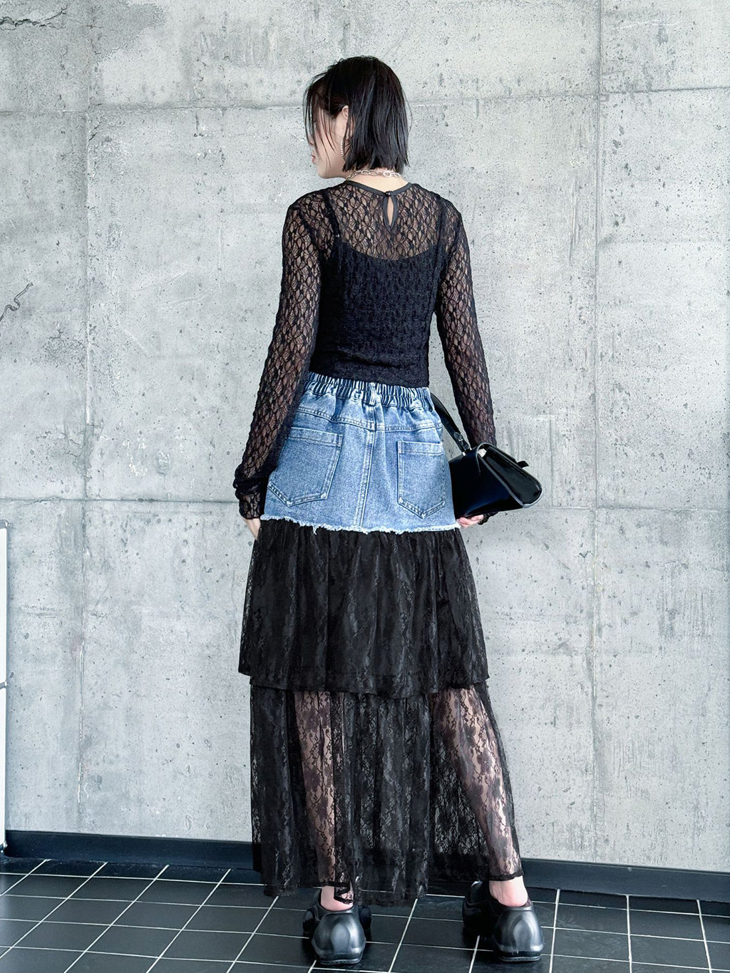 Denim and lace combination skirt 
